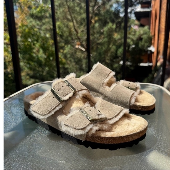 New Birkenstock Arizona Shearling Sandals in Taupe Suede 38 - Picture 12 of 13